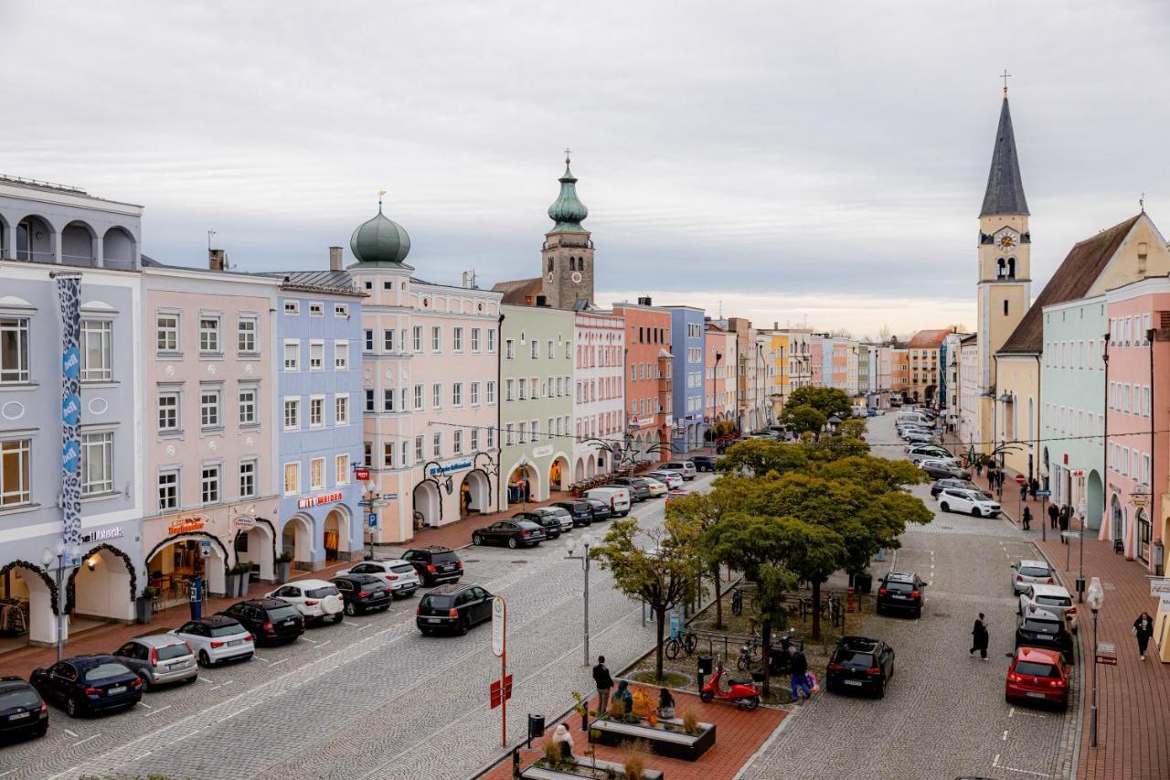 Highlight Am Stadtplatz Muehldorf - C4S Come4Stay - 2 Zimmer Wohnung I Bis Zu 5 Gaeste Eksteriør bilde