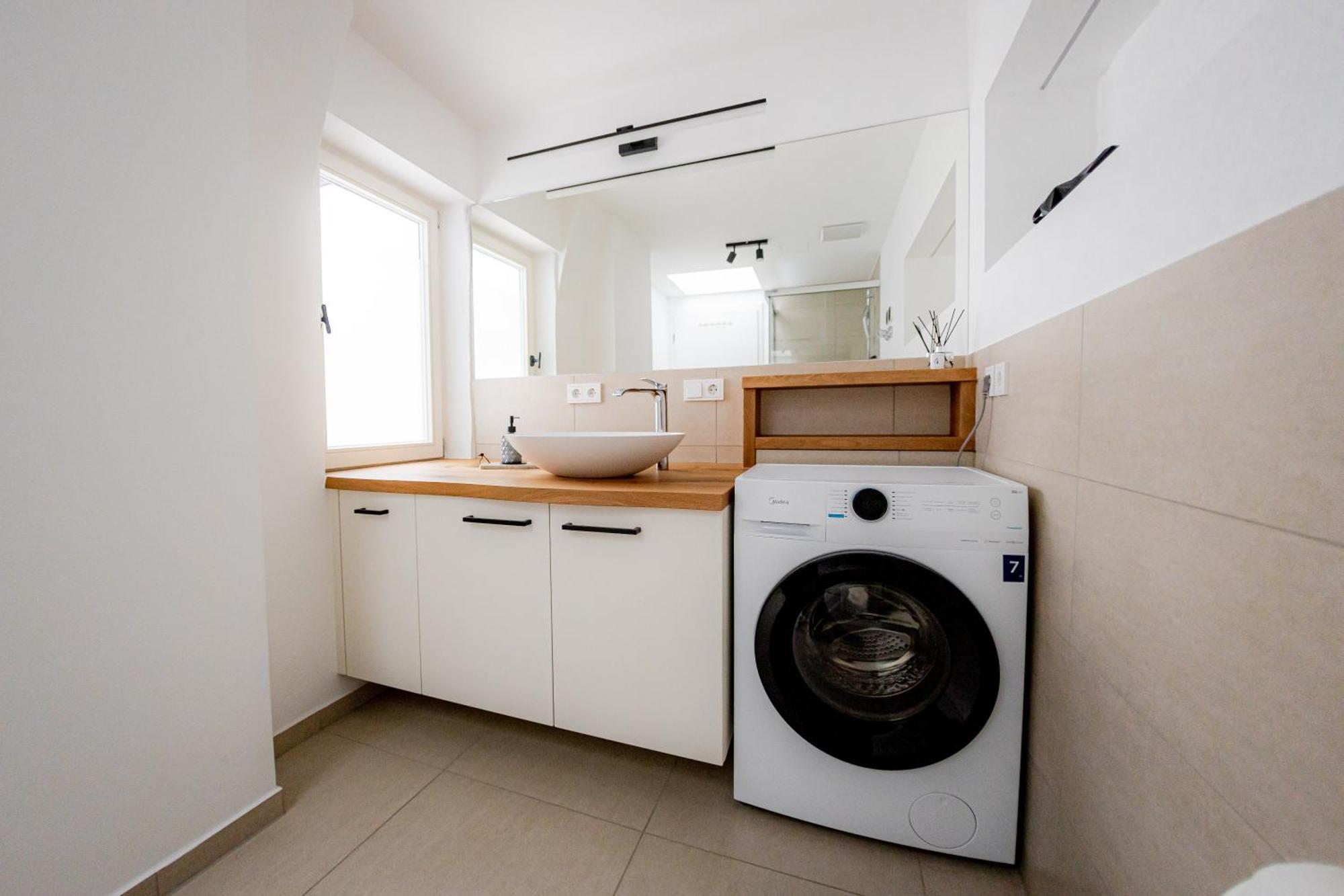 Highlight Am Stadtplatz Muehldorf - C4S Come4Stay - 2 Zimmer Wohnung I Bis Zu 5 Gaeste Eksteriør bilde